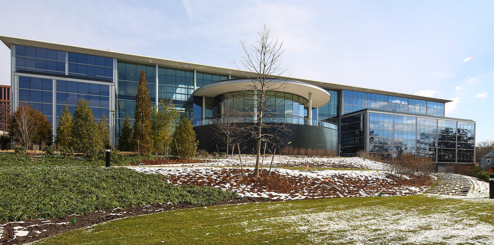 Yale school of management exterior